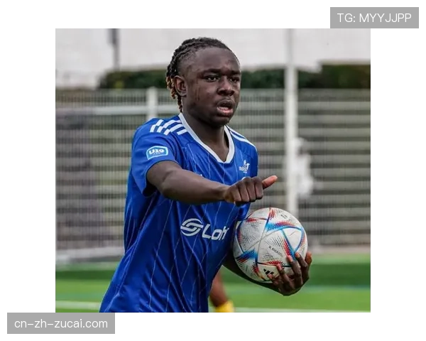 斯特拉斯堡年轻前锋崛起 成球队进攻核心